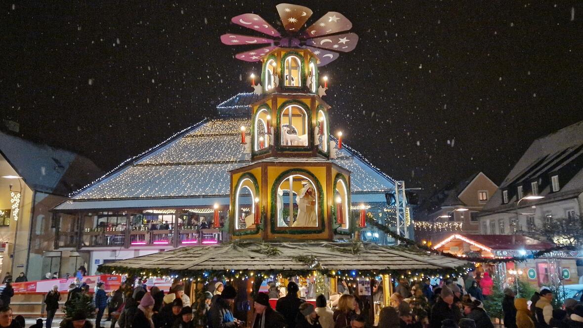 weihnachtsmarkt-am-schrannenplatz-30-11-2023